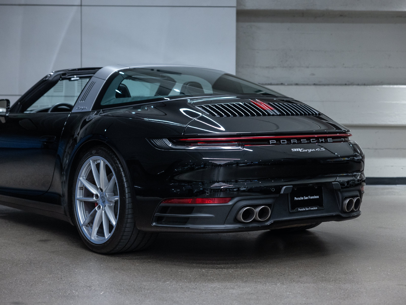 Certified 2024 Porsche 911 Targa 4S AWD/4WD image 29