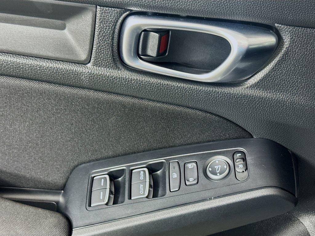 Certified 2025 Honda Civic Sport image 17