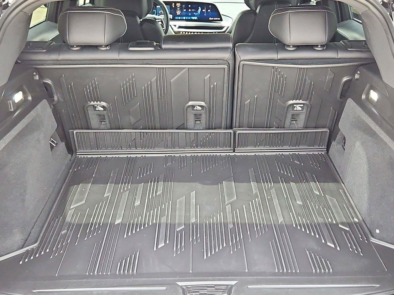 Certified 2024 Cadillac Lyriq Luxury RWD image 31