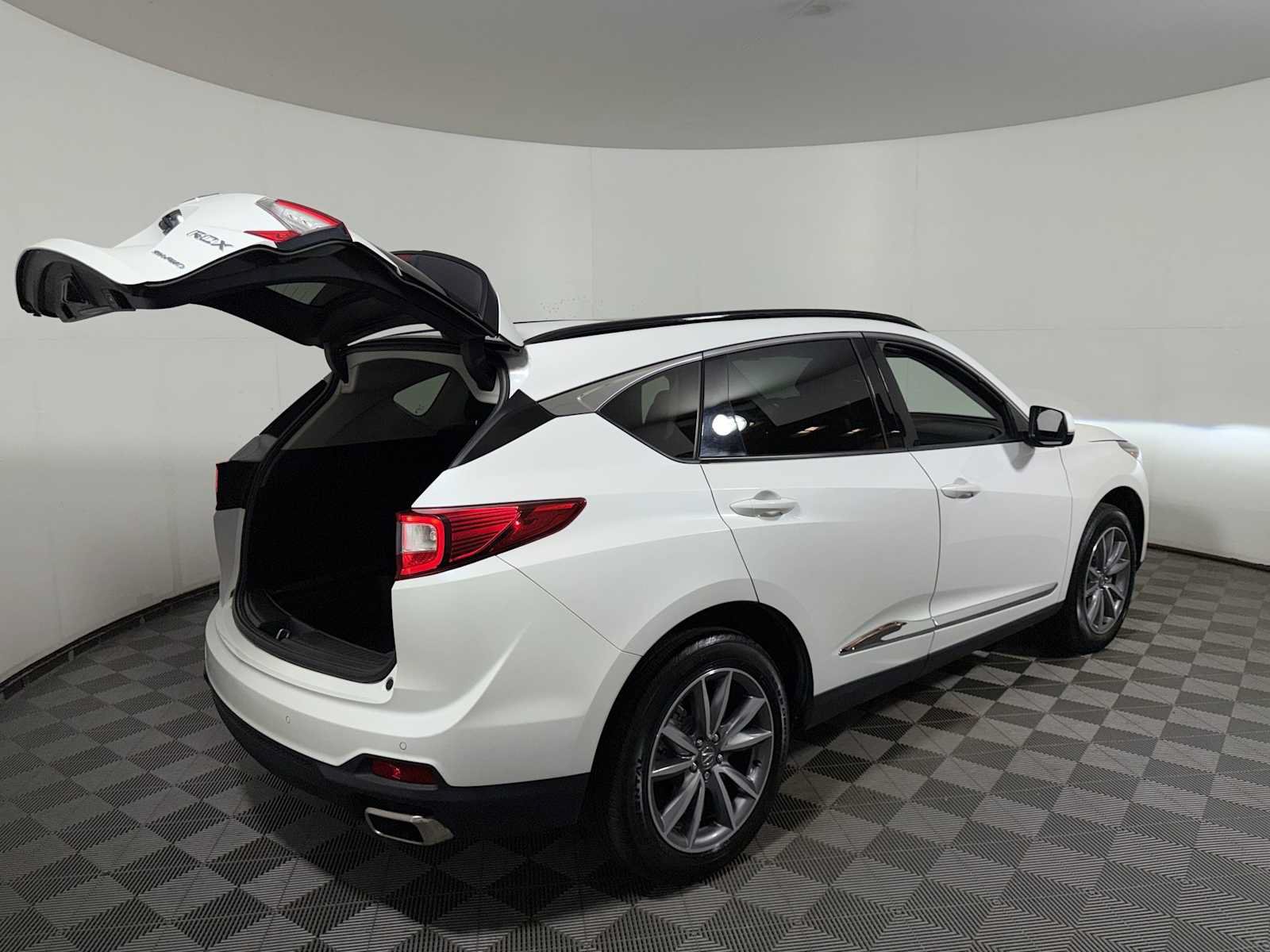 Used 2023 Acura RDX AWD w/ Technology Package image 23