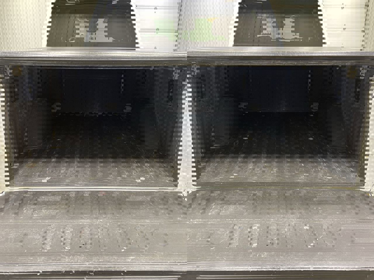 Used 2015 Ford F150 XLT image 10