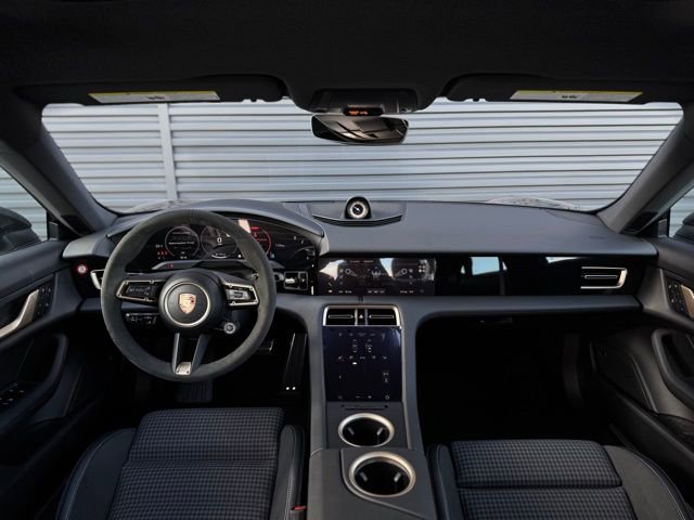 New 2025 Porsche Taycan 4S AWD/4WD image 15