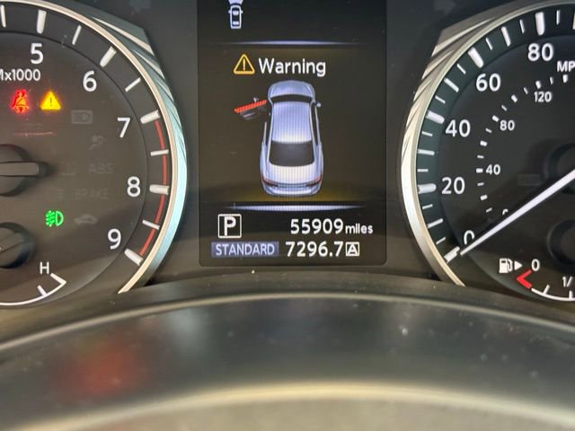 Used 2019 INFINITI Q50 Luxe w/ Essential Package (3.0T Luxe) image 12