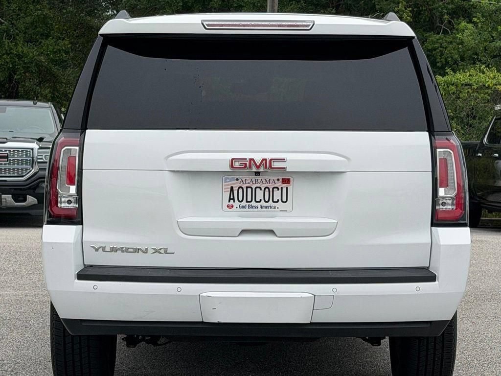 Used 2017 GMC Yukon XL SLT AWD/4WD image 3