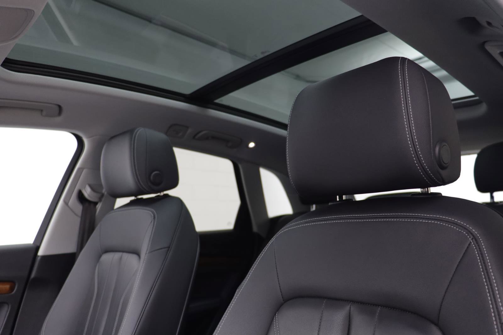 Used 2023 Audi Q5 2.0T Premium Plus w/ Premium Plus Package image 12