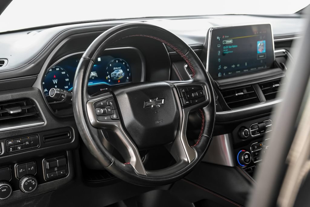 Used 2023 Chevrolet Suburban RST w/ Luxury Package RWD image 14