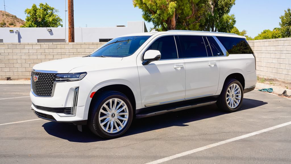 Certified 2021 Cadillac Escalade ESV Luxury RWD image 3