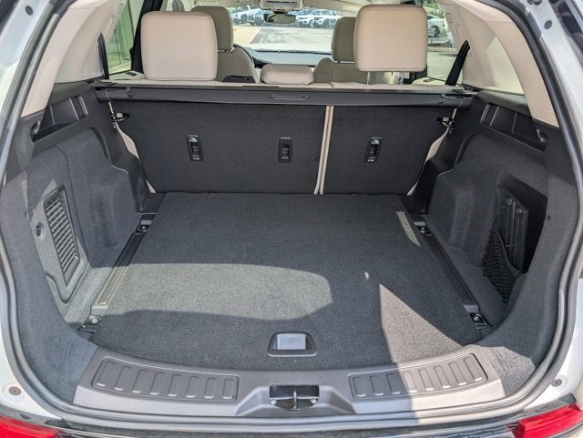 Certified 2025 Land Rover Discovery Sport S image 29