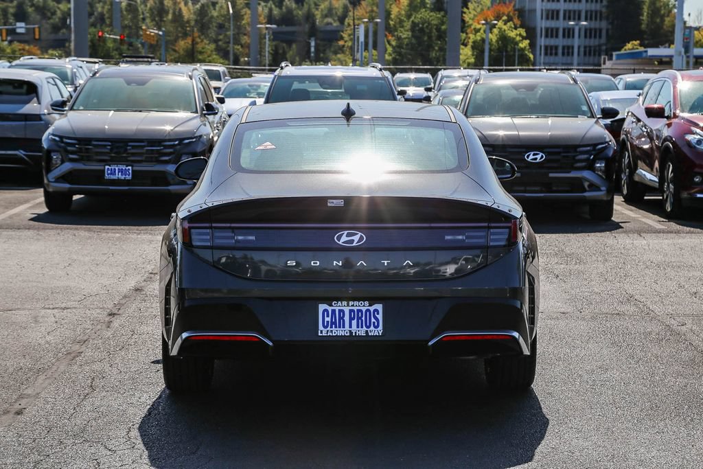 Certified 2026 Hyundai Sonata SEL FWD image 8
