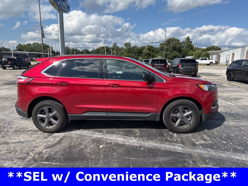 Used 2022 Ford Edge SEL w/ Sport Appearance Package image 9