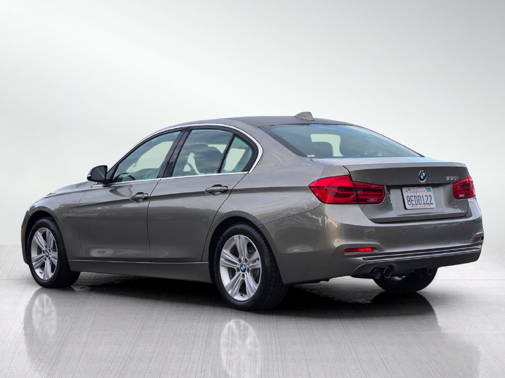 Used 2018 BMW 330i Sedan RWD image 6