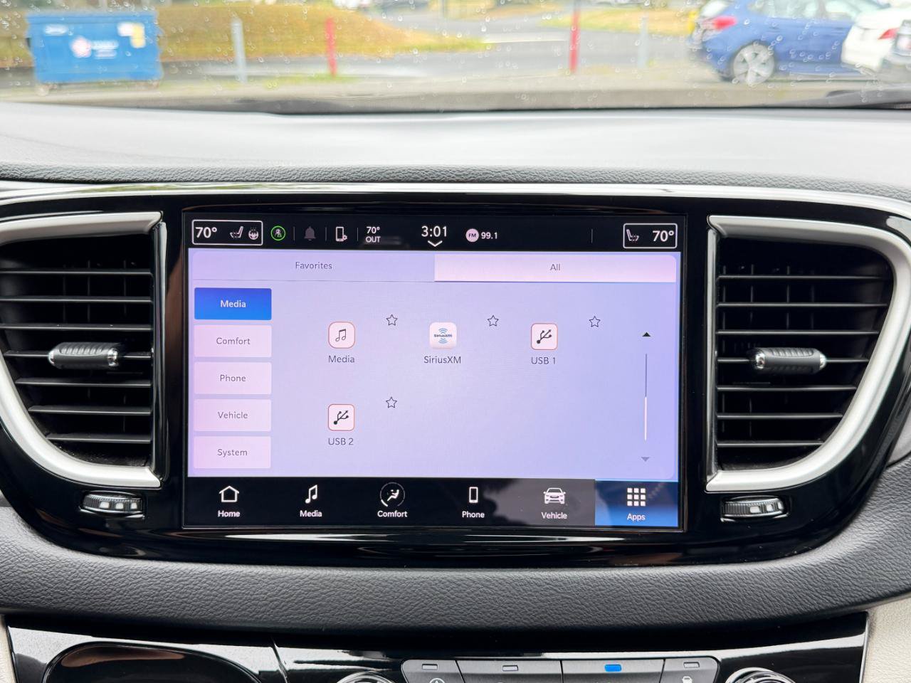 Used 2023 Chrysler Pacifica Touring-L FWD image 70