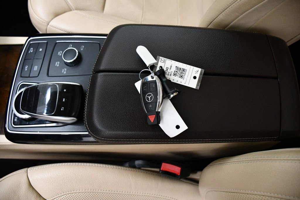 Used 2019 Mercedes-Benz GLS 550 4MATIC image 25