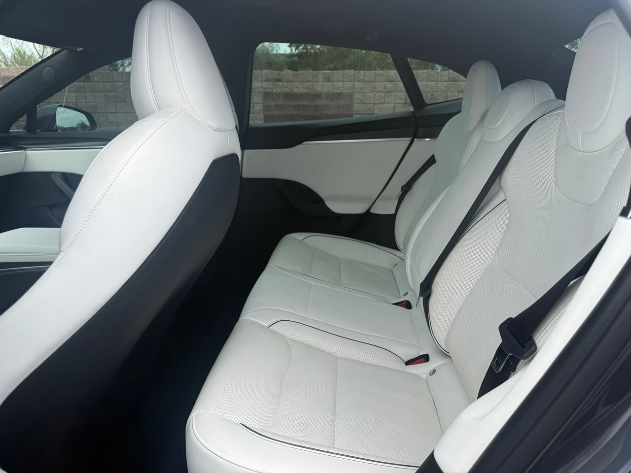 Used 2022 Tesla Model S Plaid AWD/4WD image 9