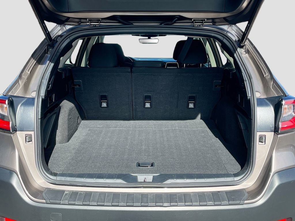 Used 2024 Subaru Outback Premium image 25