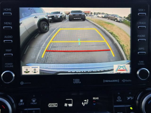 Used 2020 Toyota Highlander Limited AWD/4WD image 16