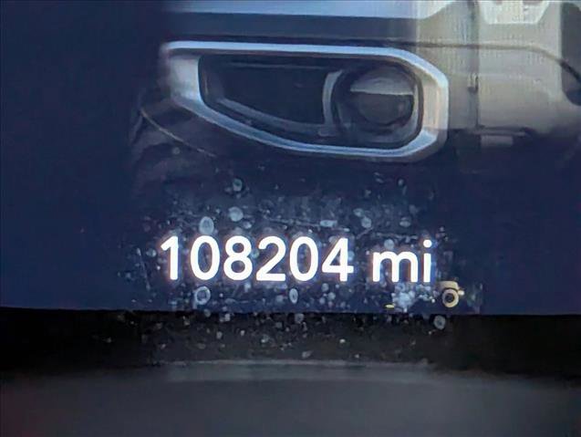 Used 2018 Jeep Wrangler Unlimited Sahara image 11