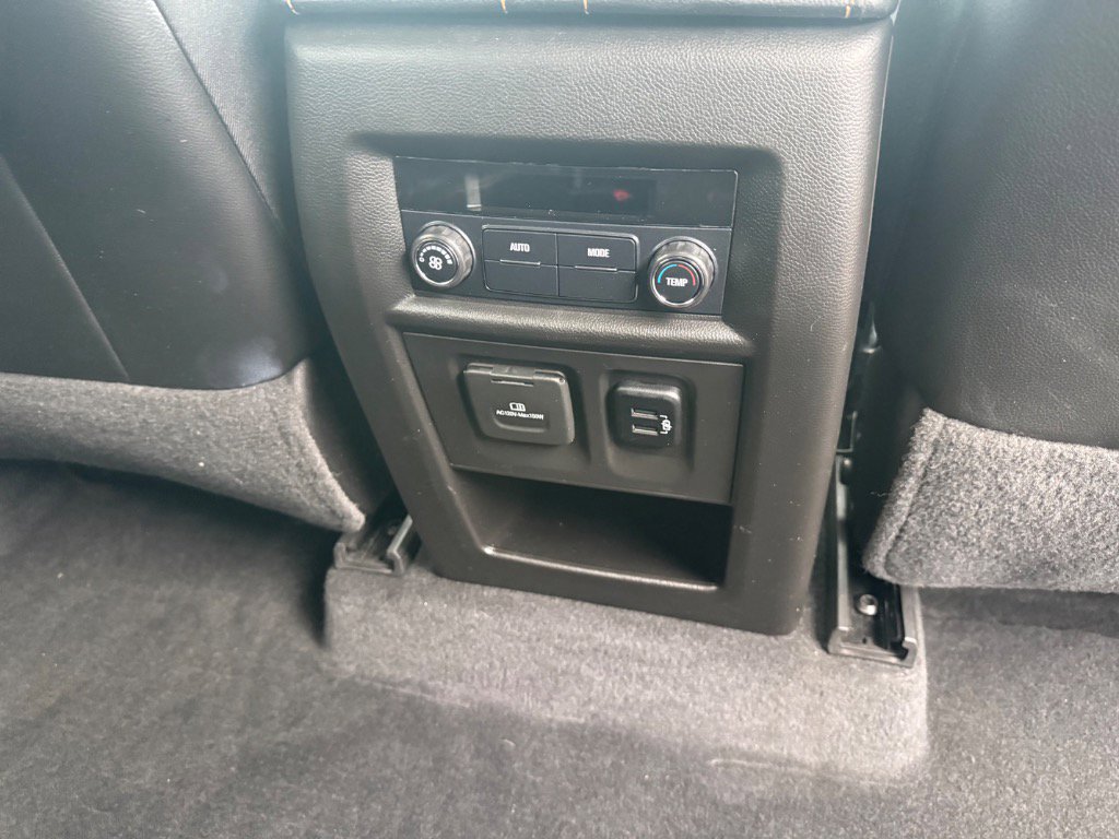 Used 2018 Chevrolet Traverse LT w/ LPO, Floor Liner Package image 11
