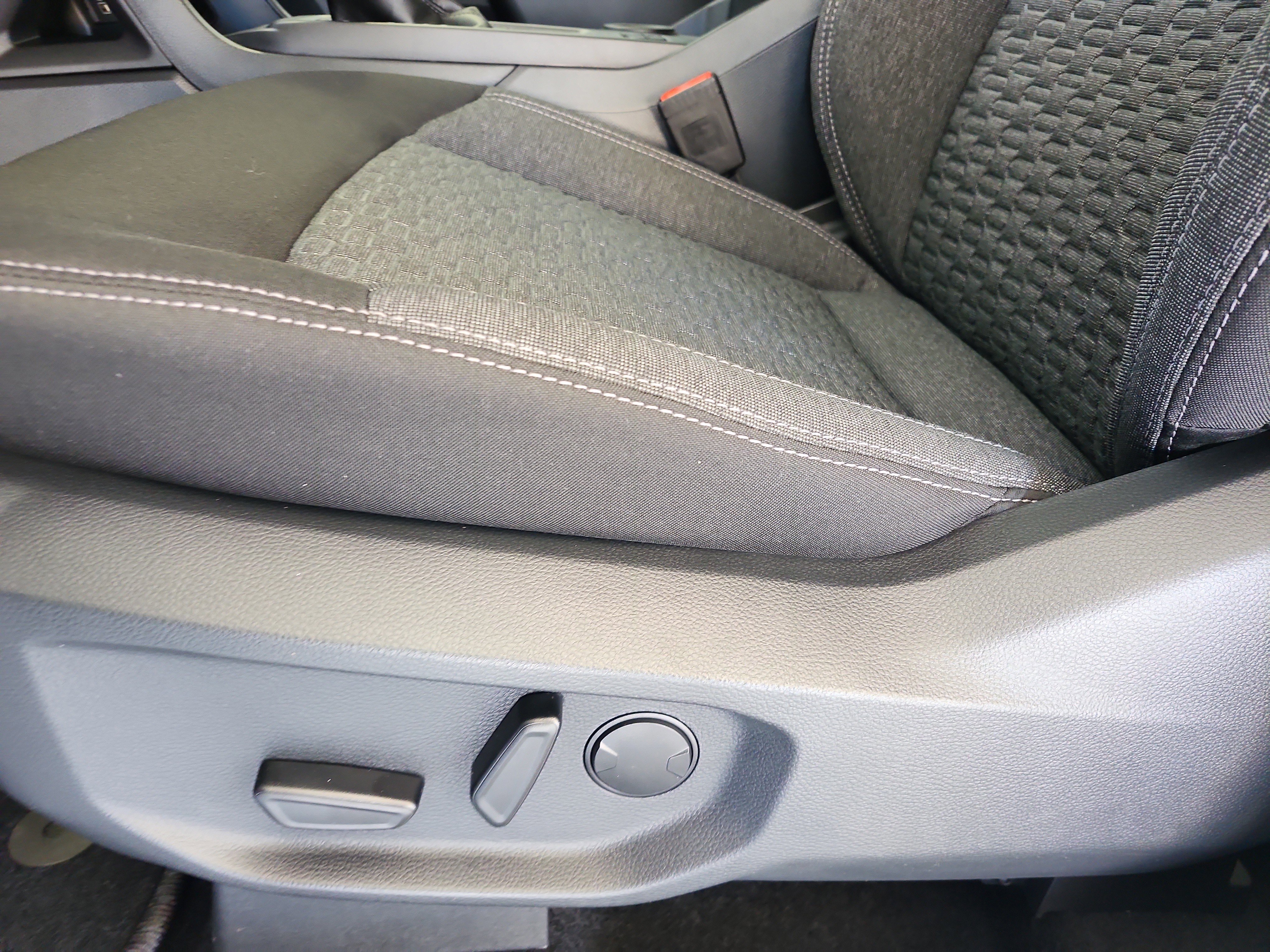 New 2025 Ford Ranger XLT w/ Equipment Group 301A High image 16