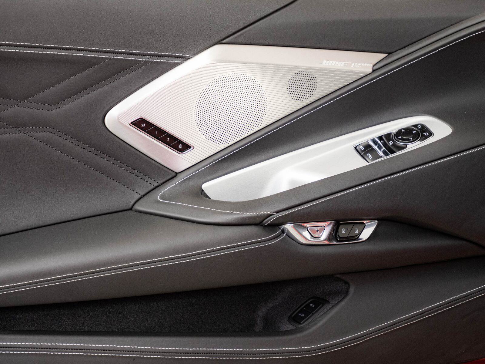 Used 2024 Chevrolet Corvette Z06 RWD image 6