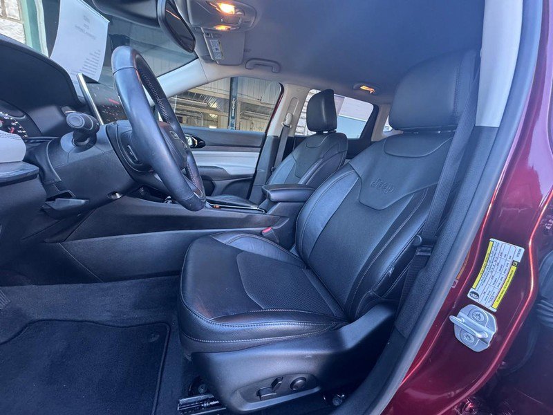 Used 2022 Jeep Compass Limited image 13