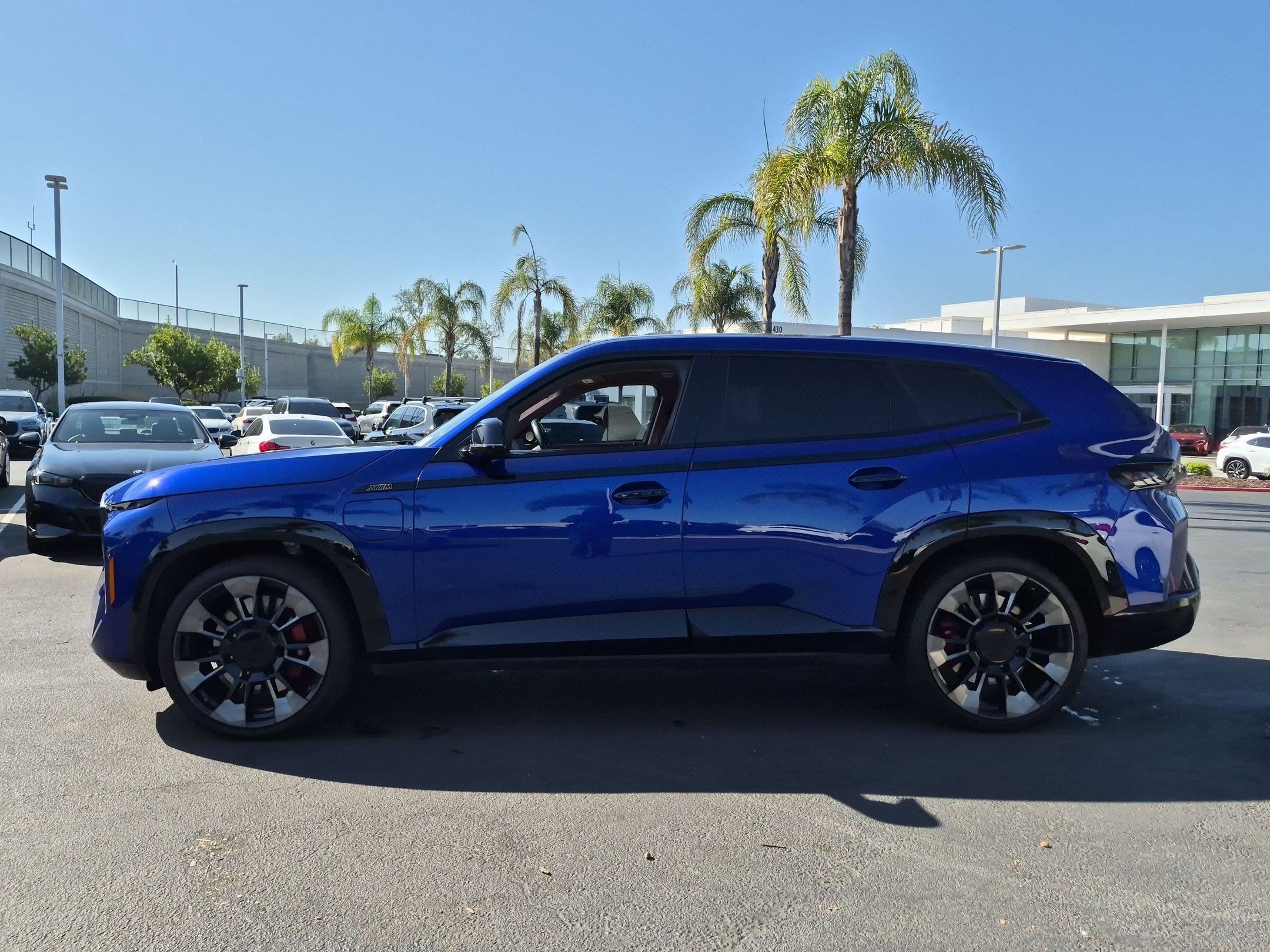 Used 2023 BMW XM AWD/4WD image 7