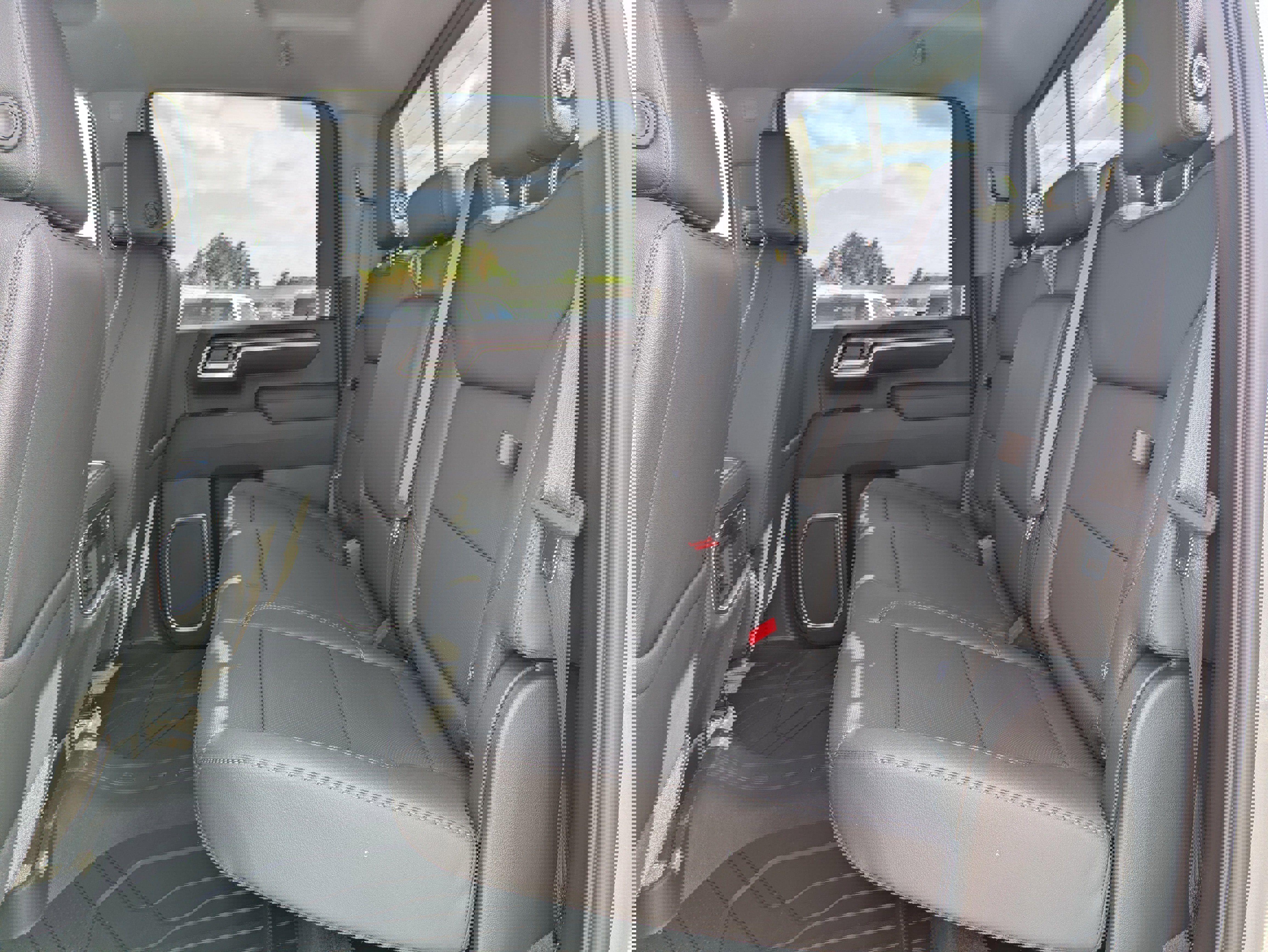 New 2026 Chevrolet Silverado 3500 LTZ w/ LTZ Convenience Package AWD/4WD image 18