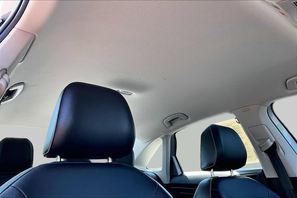 Used 2024 Volkswagen Jetta SE FWD image 27