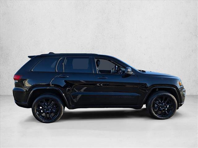 Used 2018 Jeep Grand Cherokee Altitude video 4