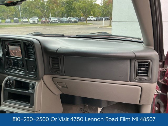 Used 2006 Chevrolet Avalanche Z71 w/ Sun And Sound Package AWD/4WD image 38