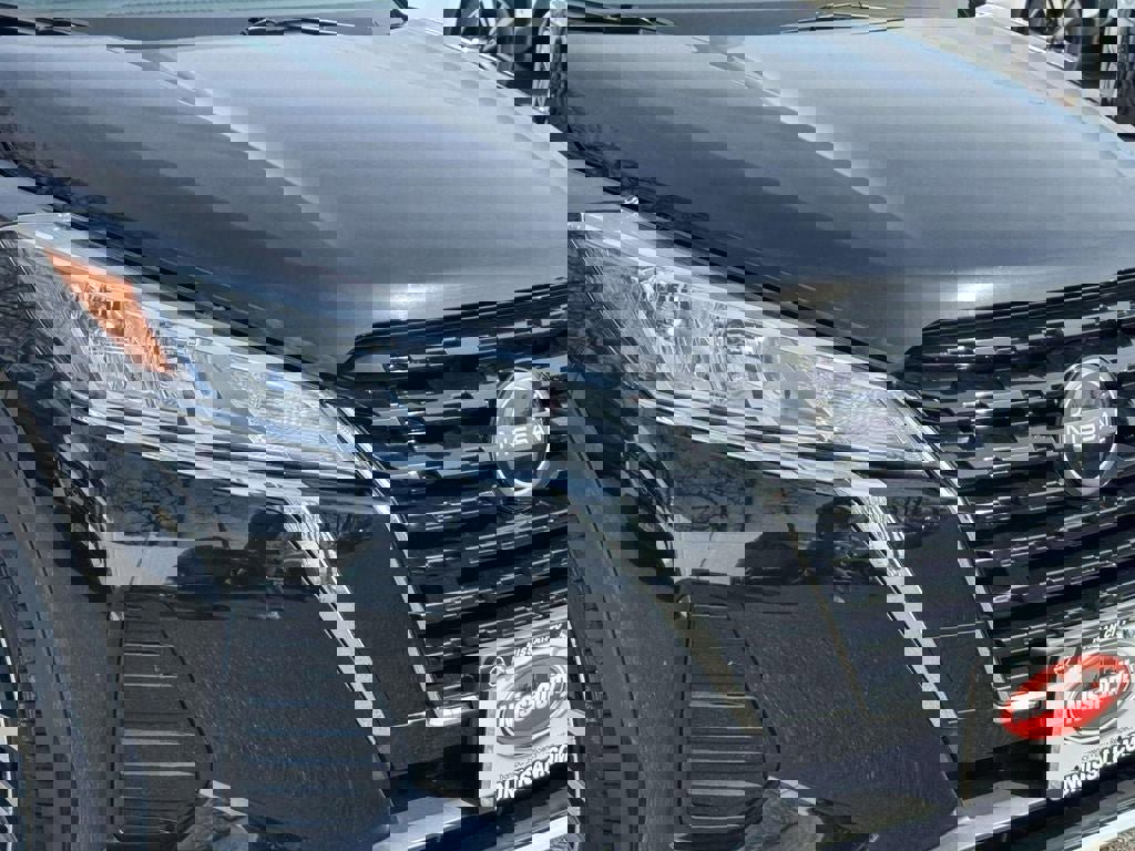 Certified 2024 Nissan Kicks SV image 8