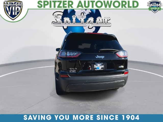 Used 2019 Jeep Cherokee Latitude Plus w/ Cold Weather Group AWD/4WD image 12