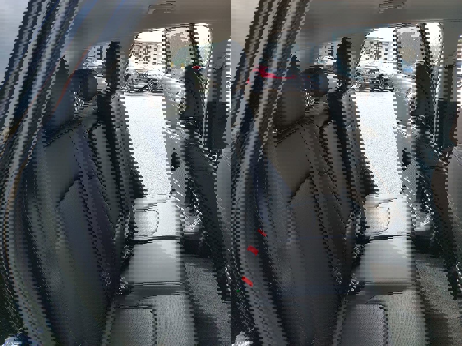 Used 2023 Kia Sportage EX image 11