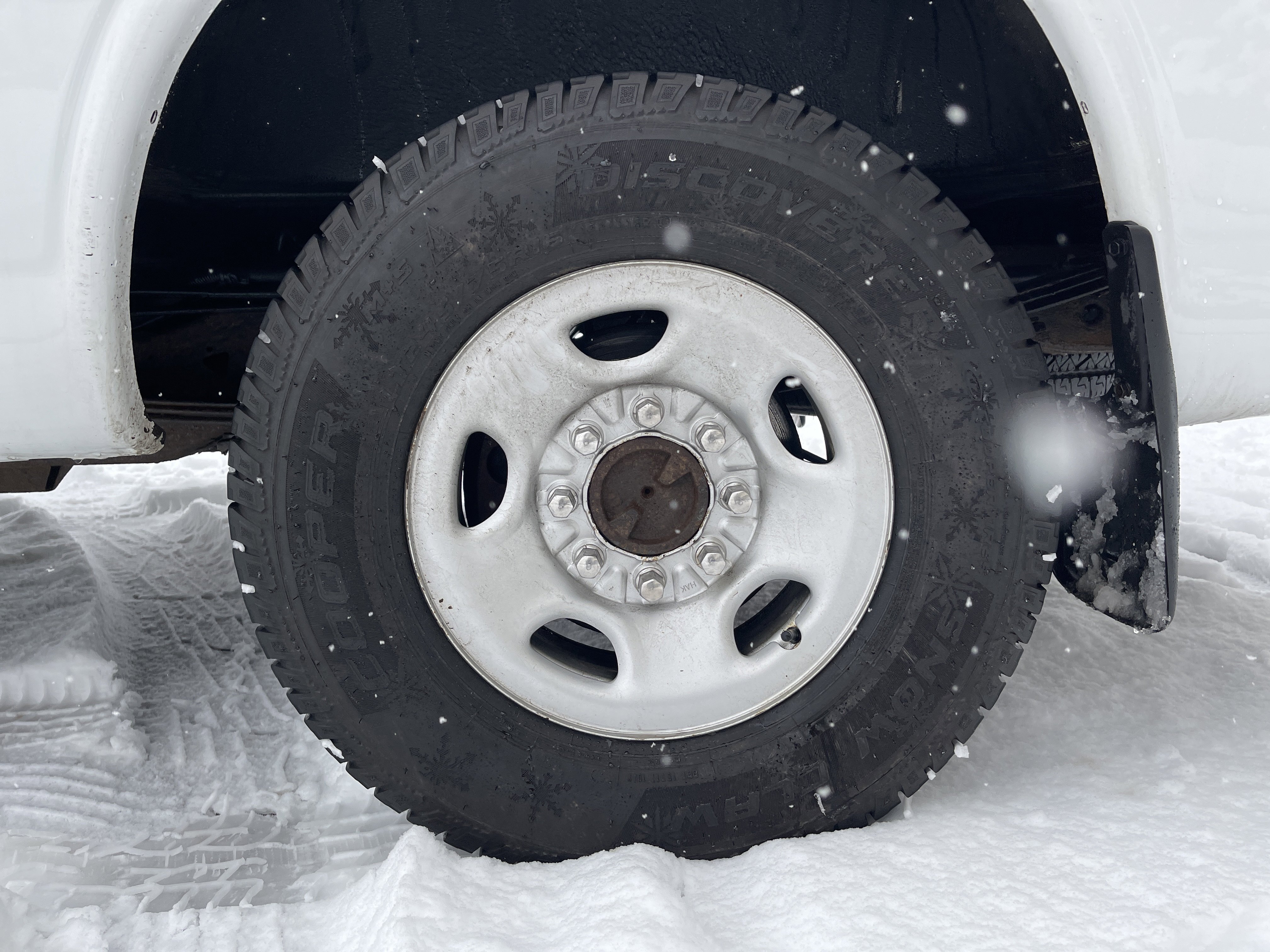 Used 2019 Chevrolet Express 2500 image 22