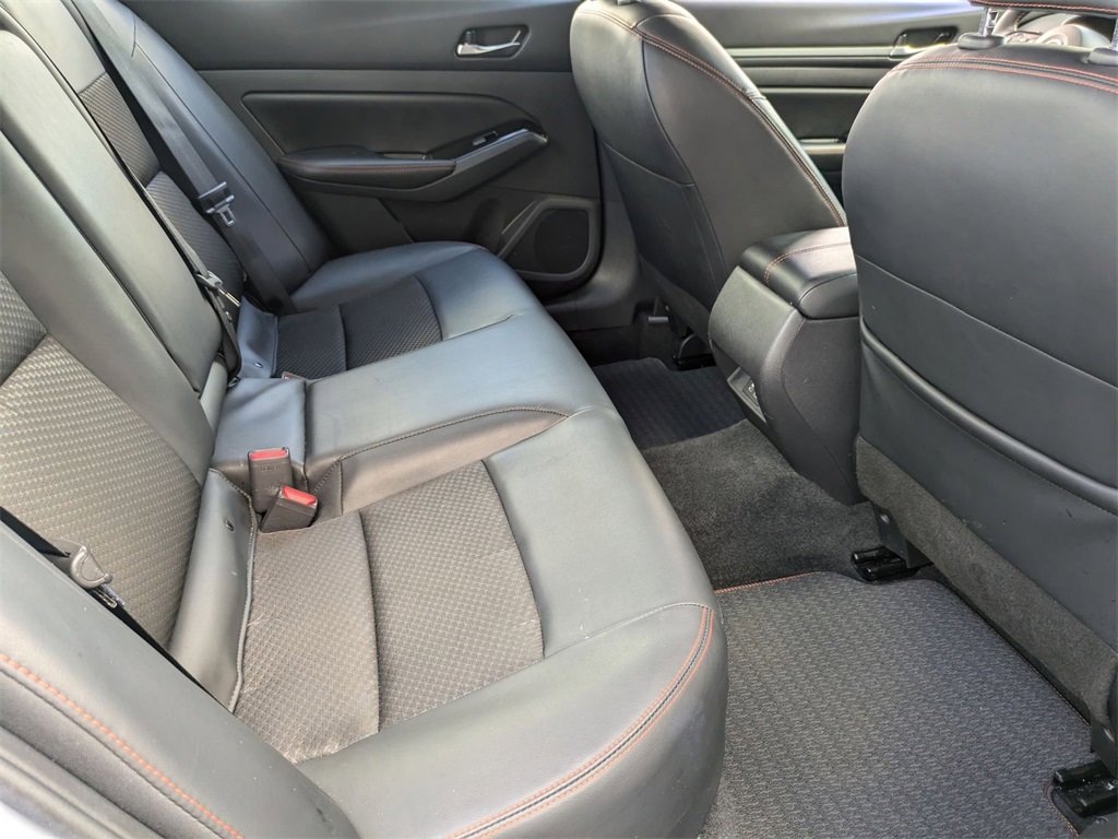 Used 2025 Nissan Altima 2.5 SR image 29
