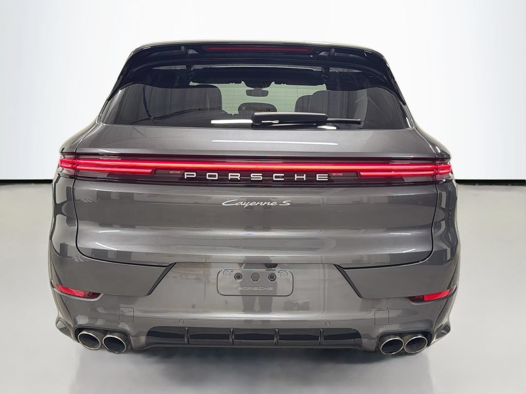 Certified 2024 Porsche Cayenne S AWD/4WD image 10