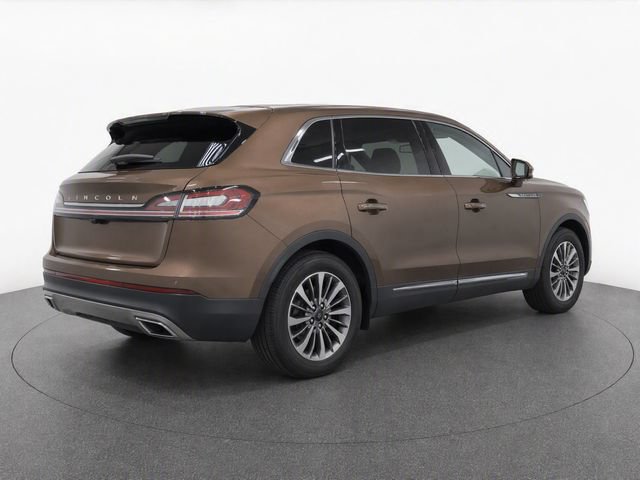 Used 2022 Lincoln Nautilus Reserve AWD/4WD image 3