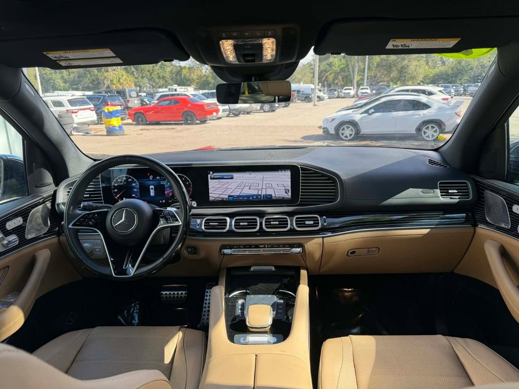 Used 2024 Mercedes-Benz GLS 580 4MATIC image 35
