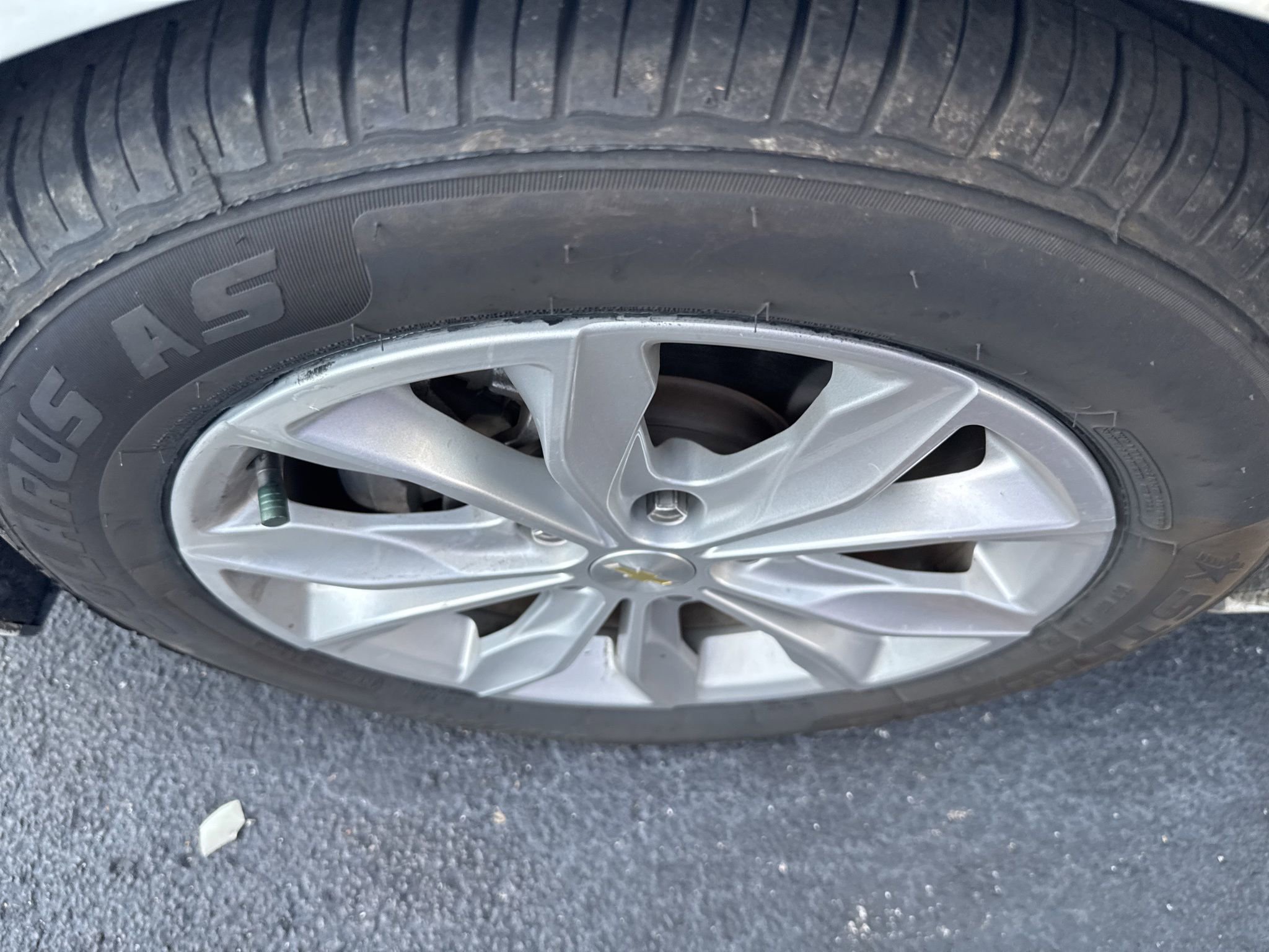 Used 2021 Chevrolet Malibu LT image 9