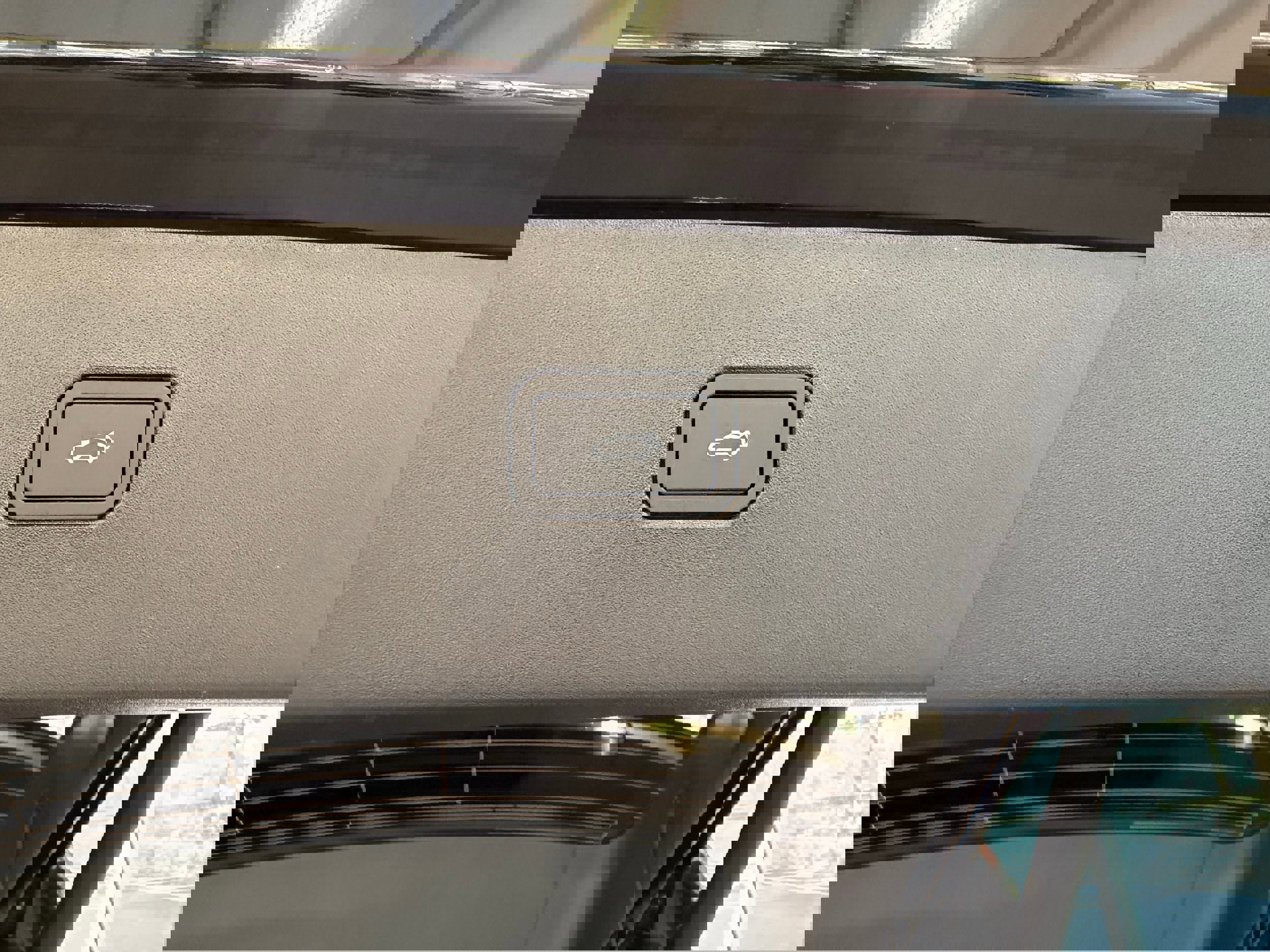 New 2026 Volvo EX30 Ultra w/ Climate Package image 36