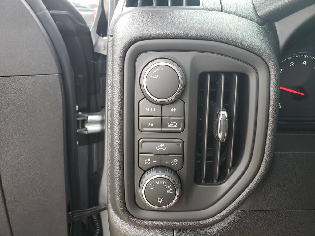 New 2026 Chevrolet Silverado 1500 Custom AWD/4WD image 26