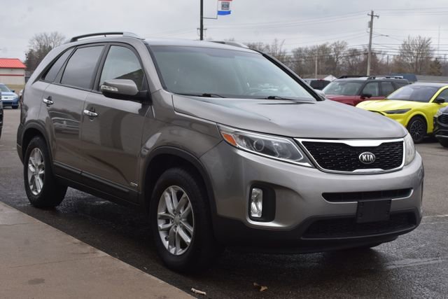 Used 2014 Kia Sorento LX image 7