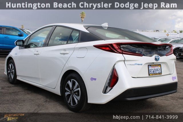 Used 2018 Toyota Prius Prime Plus image 3