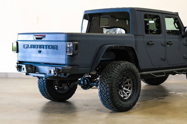 Used 2025 Jeep Gladiator Sport AWD/4WD image 19