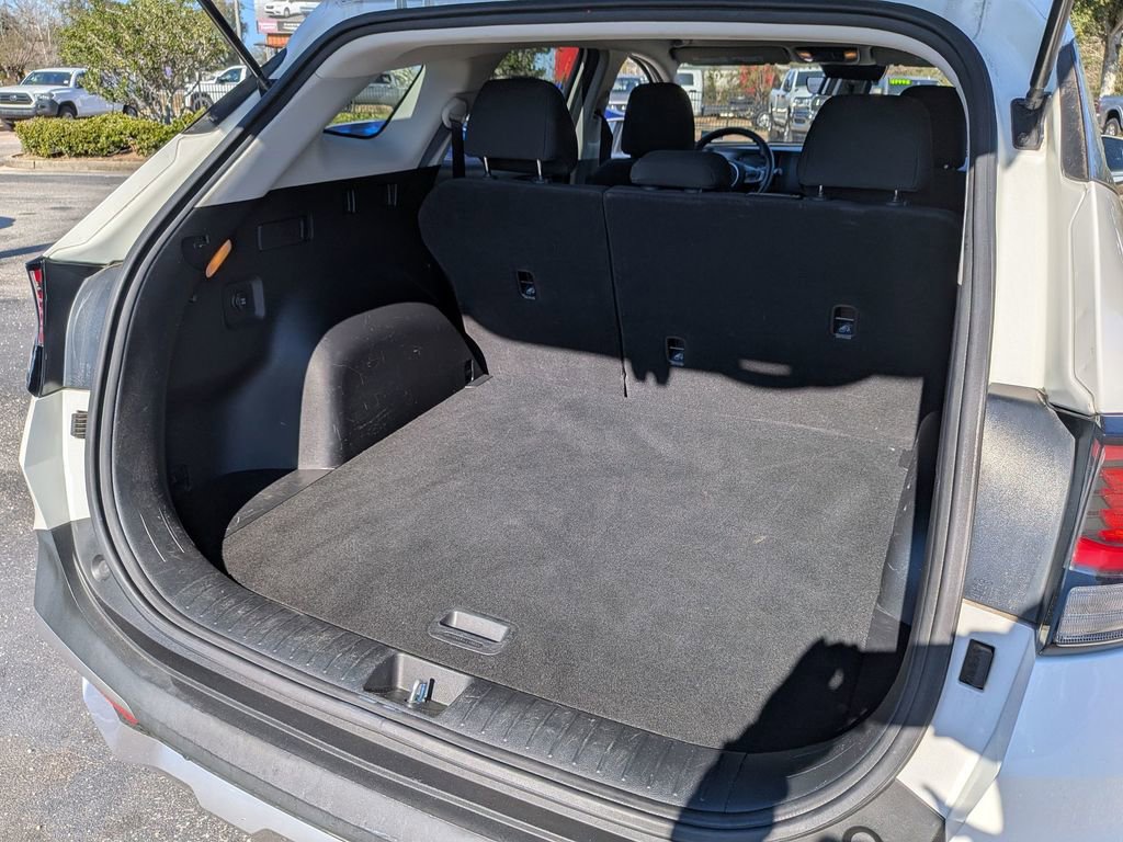 Used 2023 Kia Sportage LX image 31