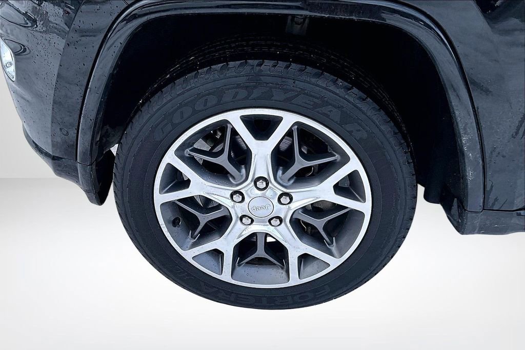 Used 2021 Jeep Grand Cherokee Overland image 34