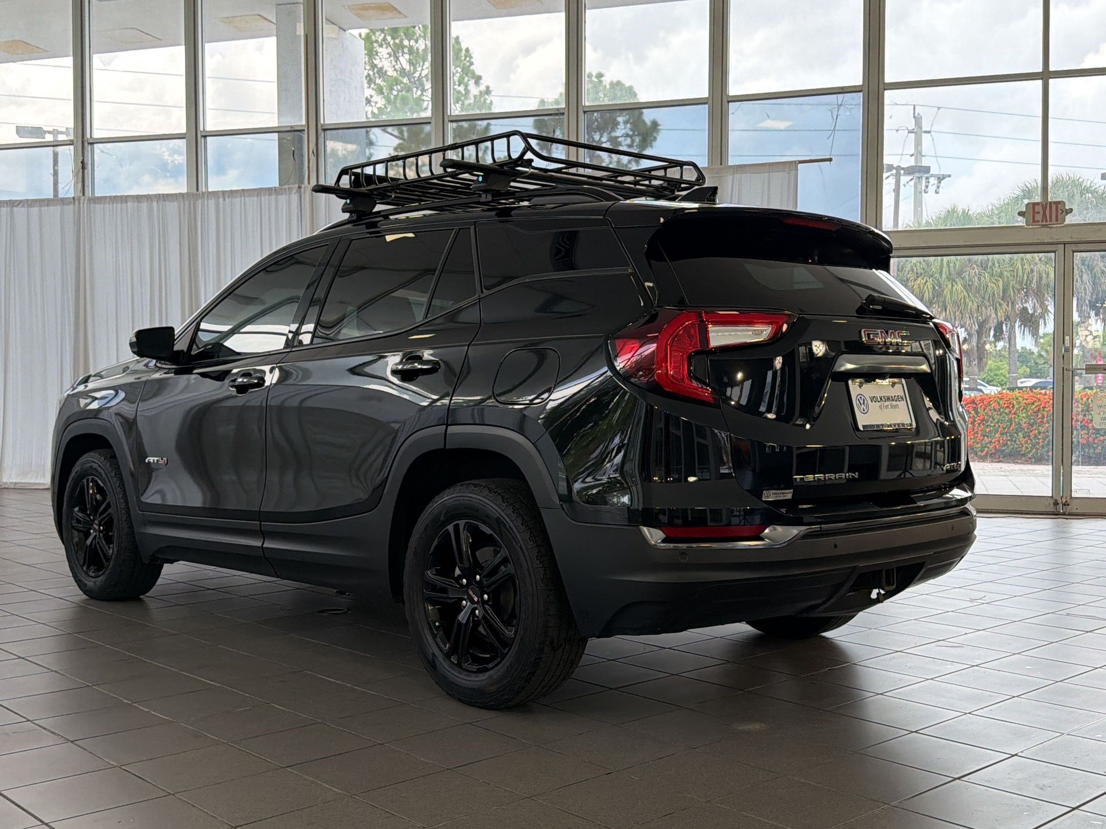 Used 2022 GMC Terrain AT4 w/ Tech Package AWD/4WD image 3
