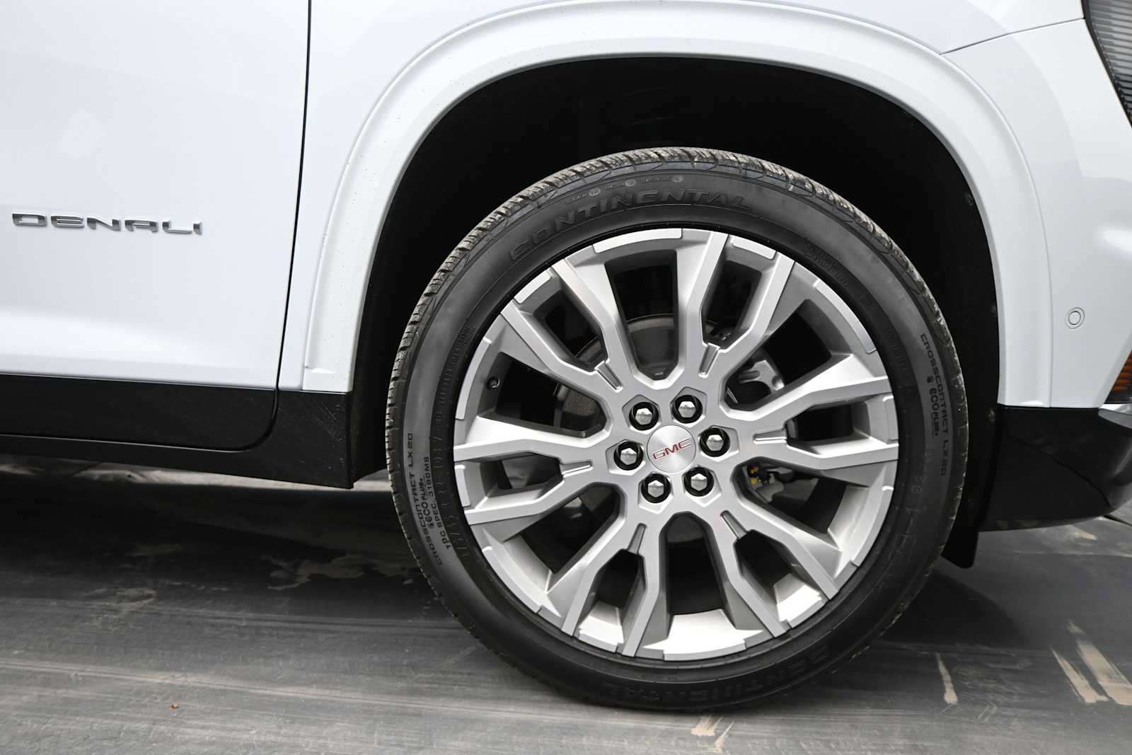 New 2026 GMC Acadia Denali w/ Super Cruise Package AWD/4WD image 10