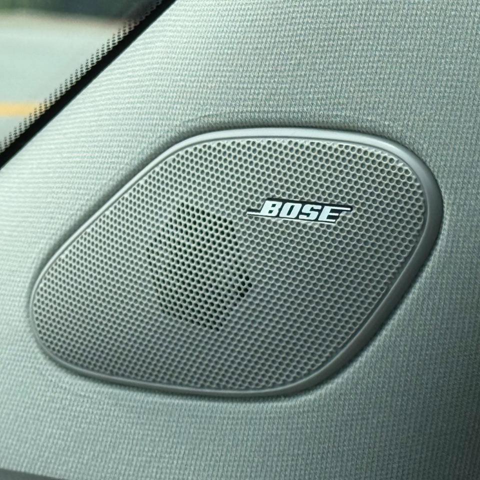 Used 2016 Cadillac SRX Luxury w/ Driver Awareness Package FWD image 28