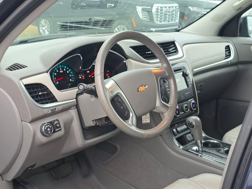 Used 2017 Chevrolet Traverse LT image 13
